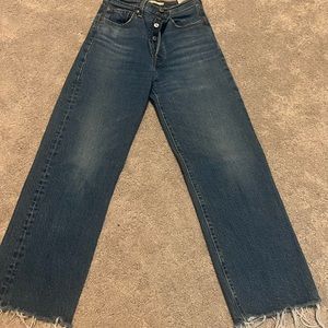 Levi’s rib cage straight cropped 26